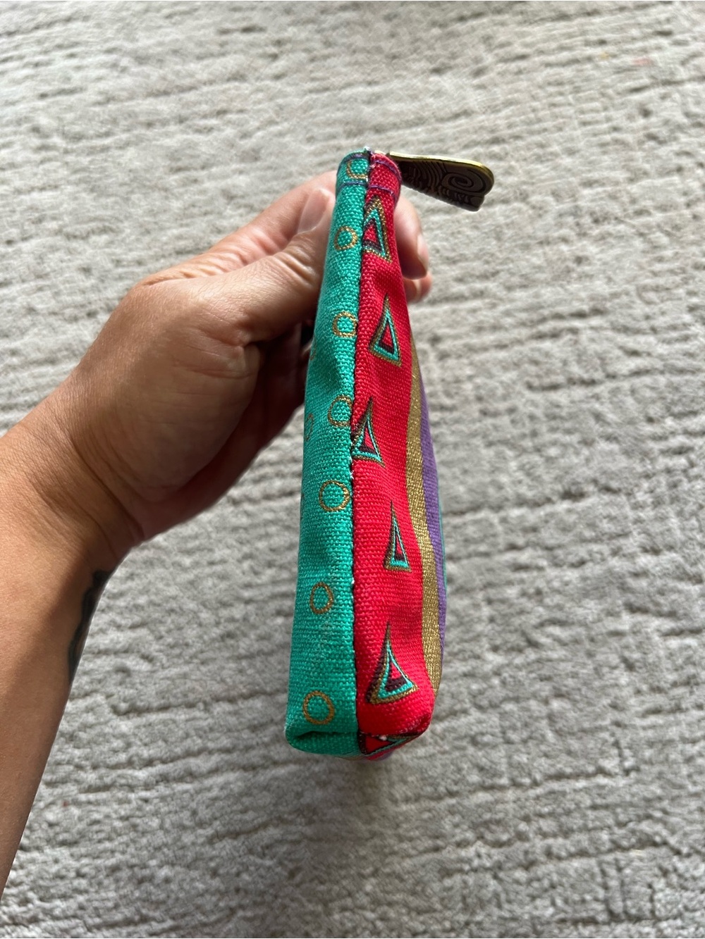Laurel Burch Multicolor Cat Print Zip Pouch - Picture 6 of 11